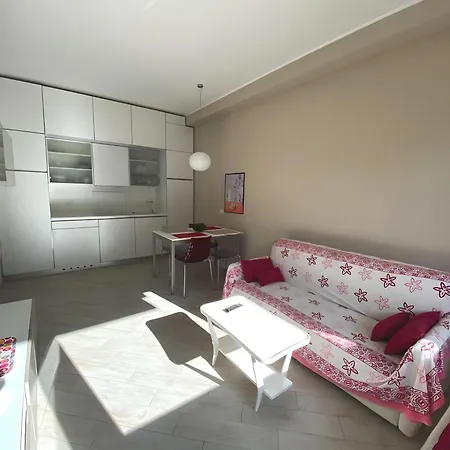 アパート Solaria *